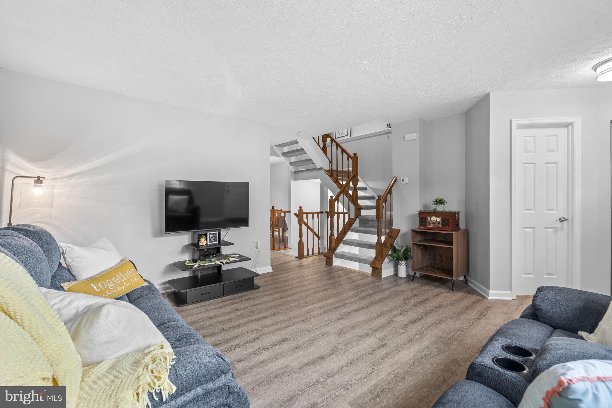 BRIGHTFIELD - Residential