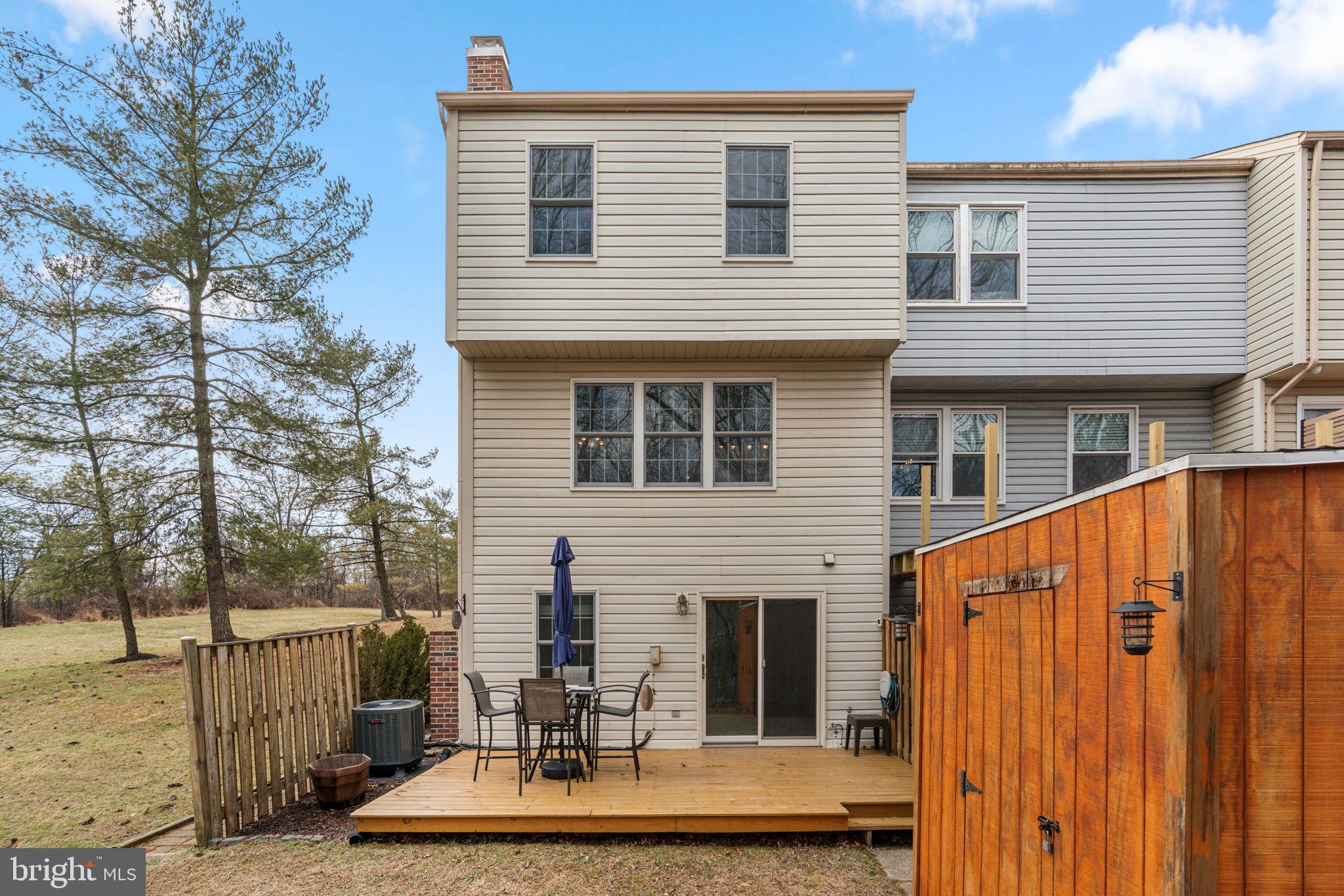 BRIGHTFIELD - Residential