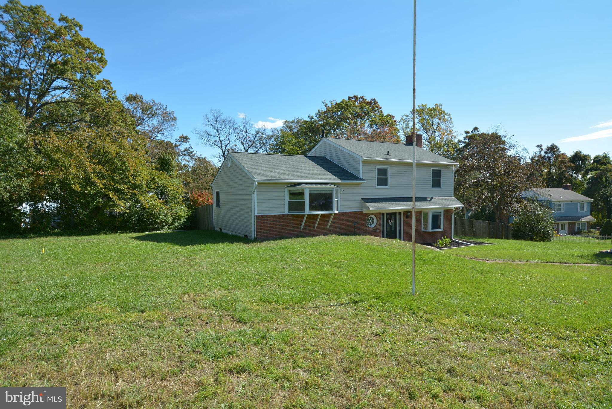 HUNT CLUB ESTATES - Residential