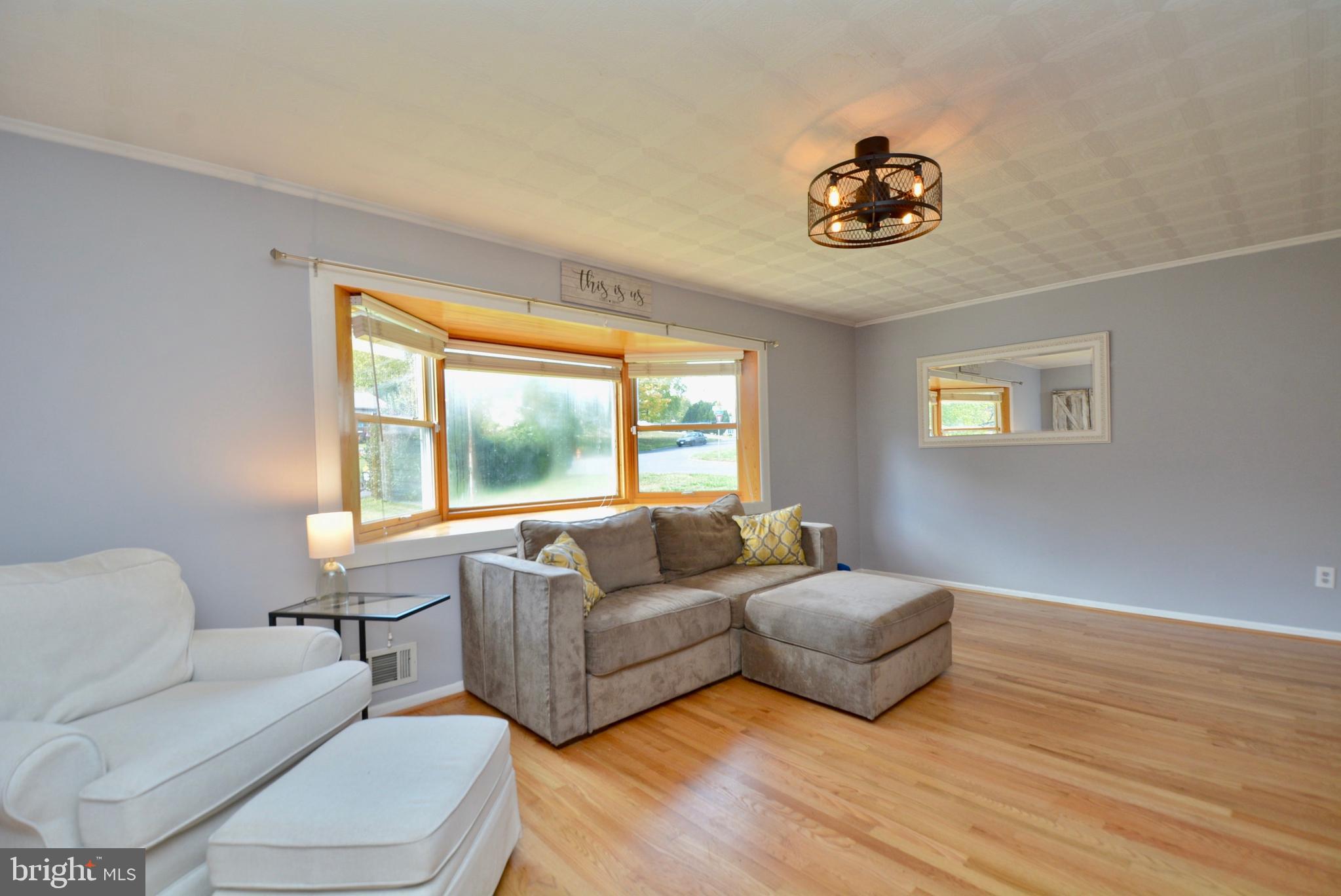 HUNT CLUB ESTATES - Residential