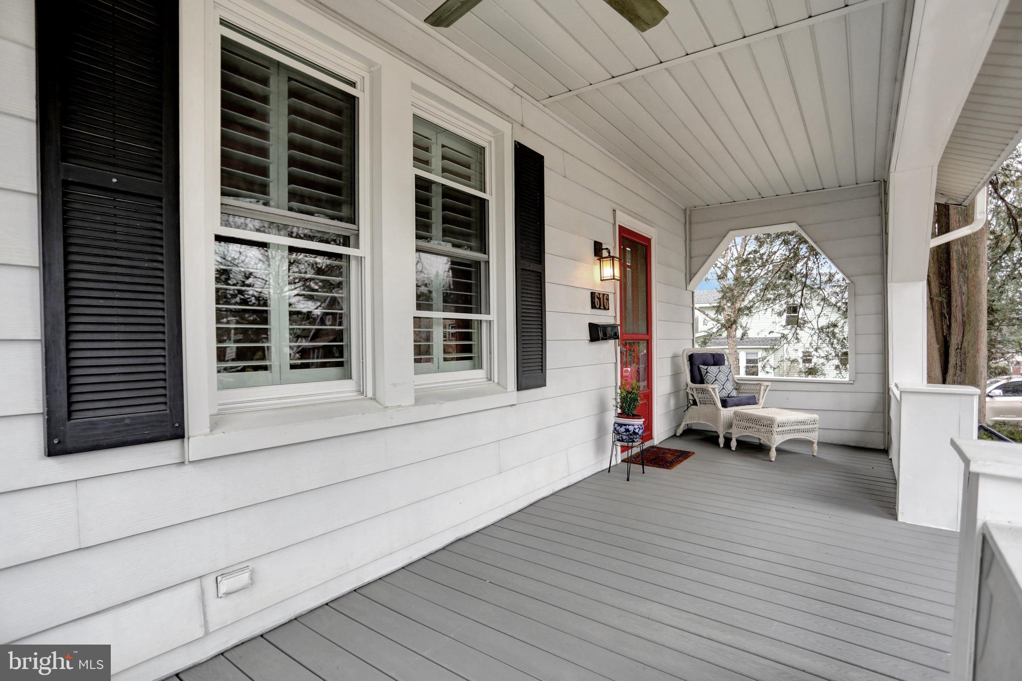 LAKE WALKER - Residential