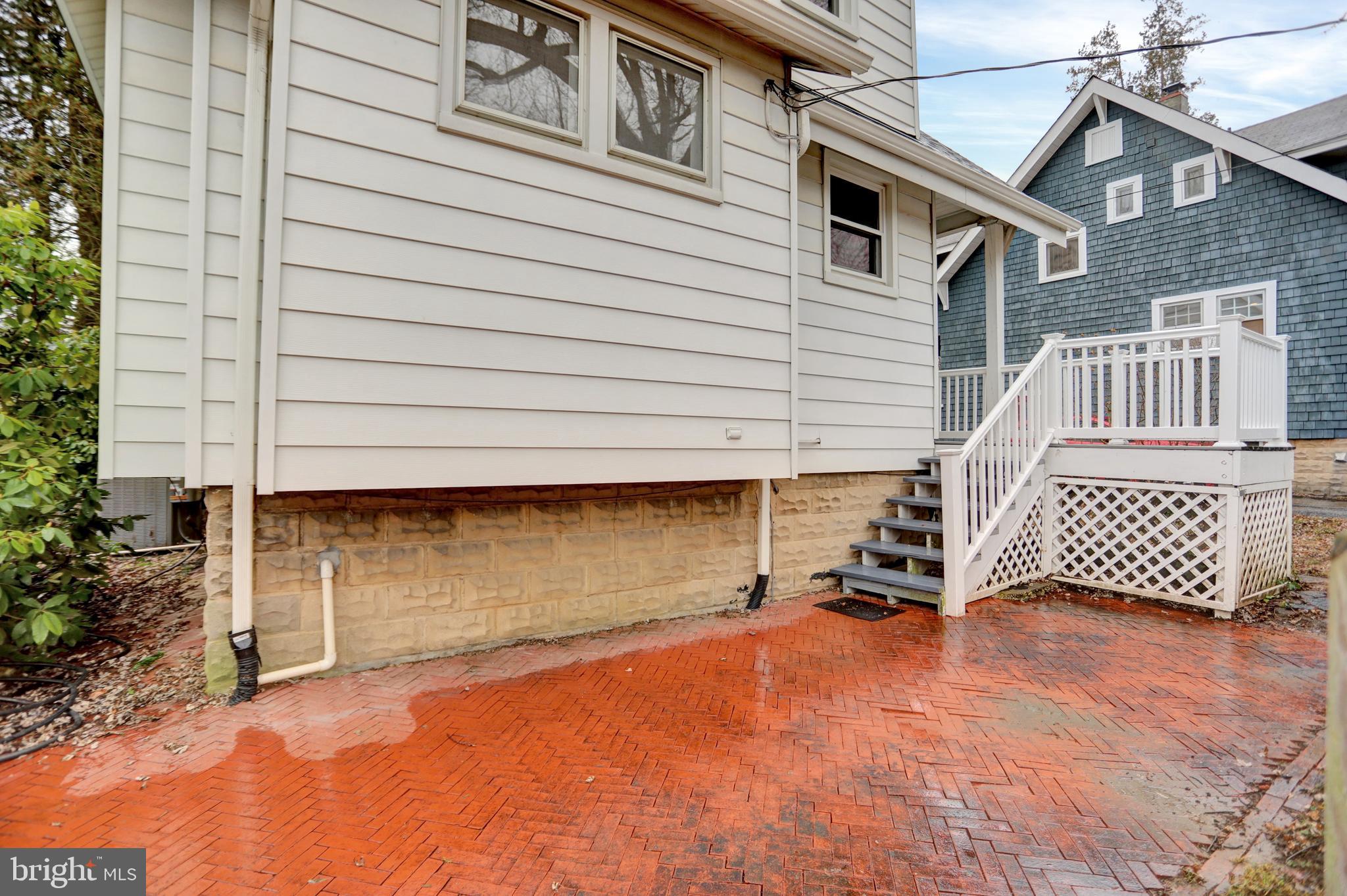 LAKE WALKER - Residential