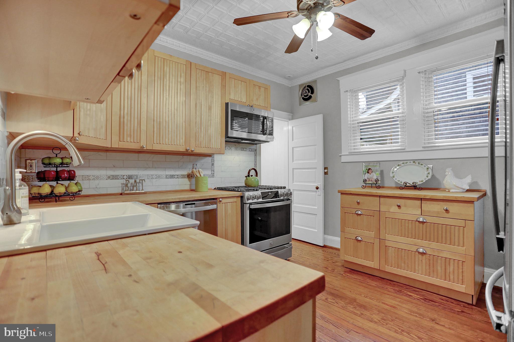 LAKE WALKER - Residential