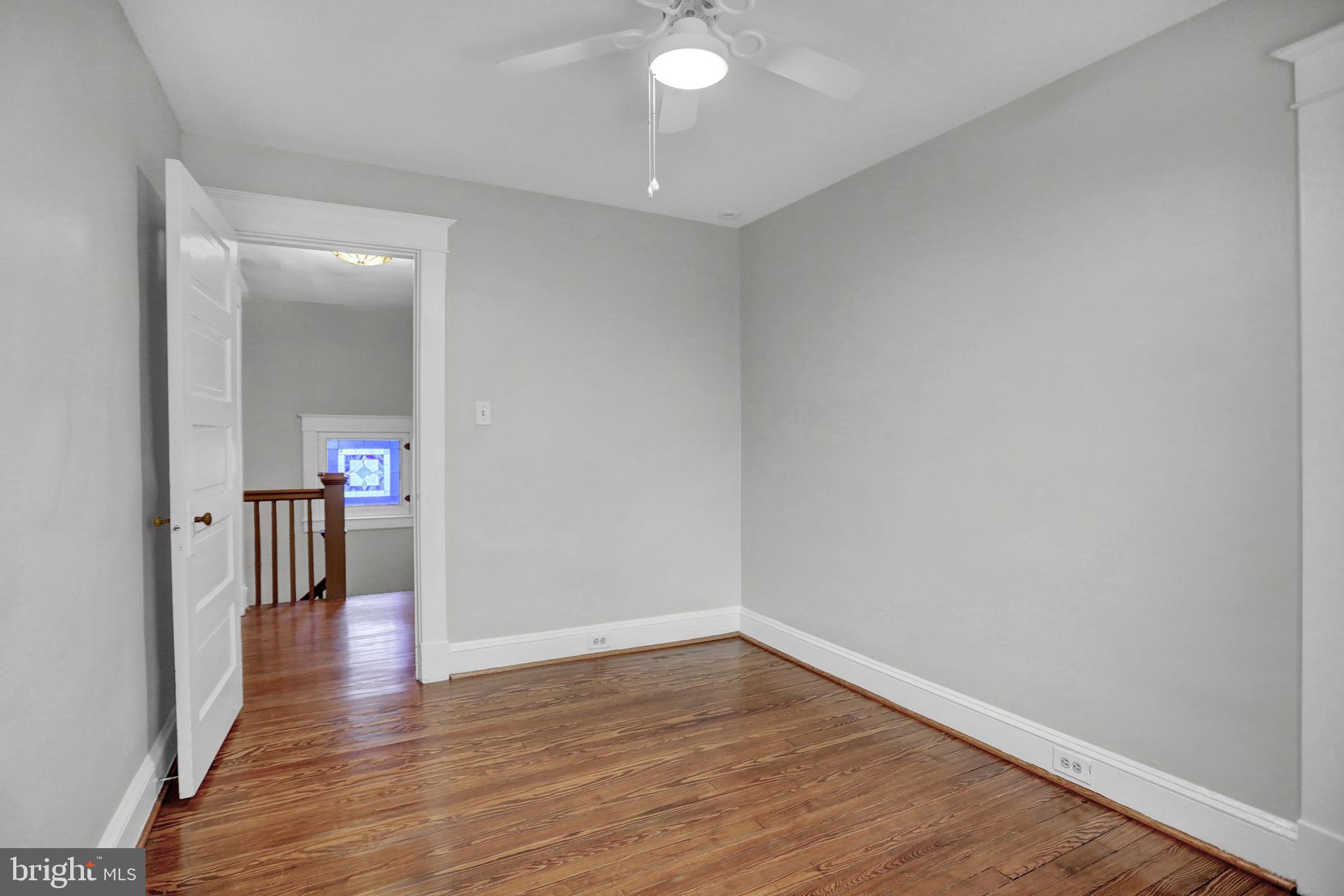 LAKE WALKER - Residential