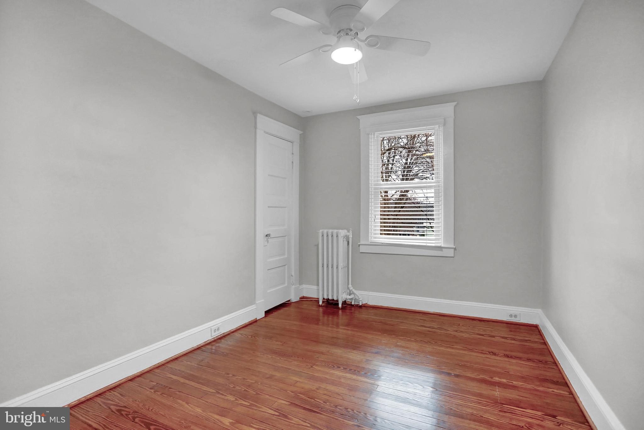 LAKE WALKER - Residential