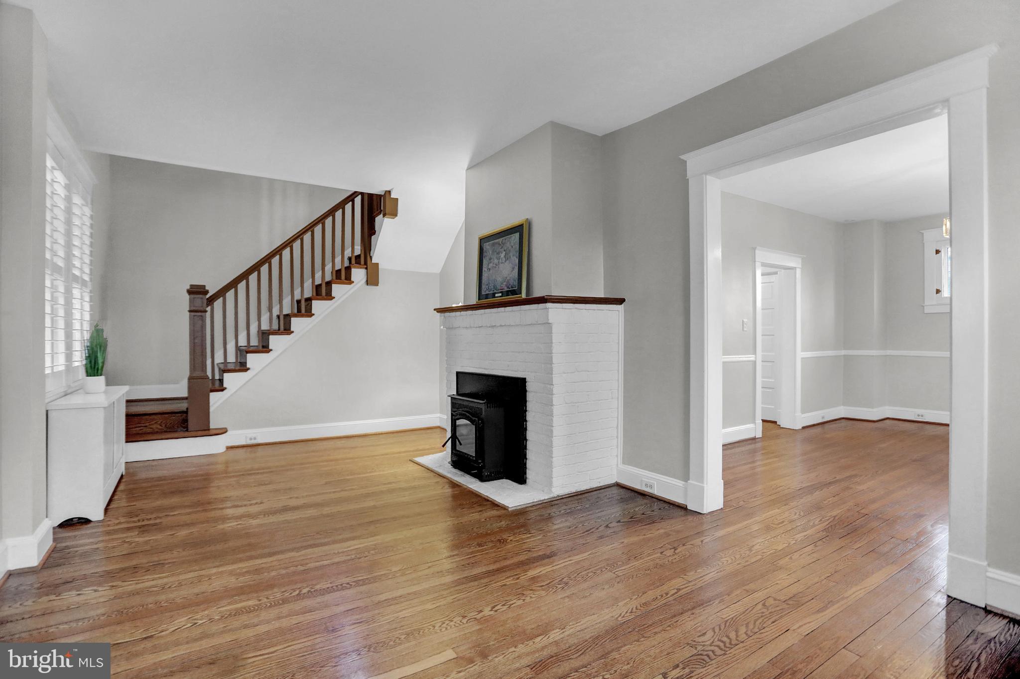 LAKE WALKER - Residential