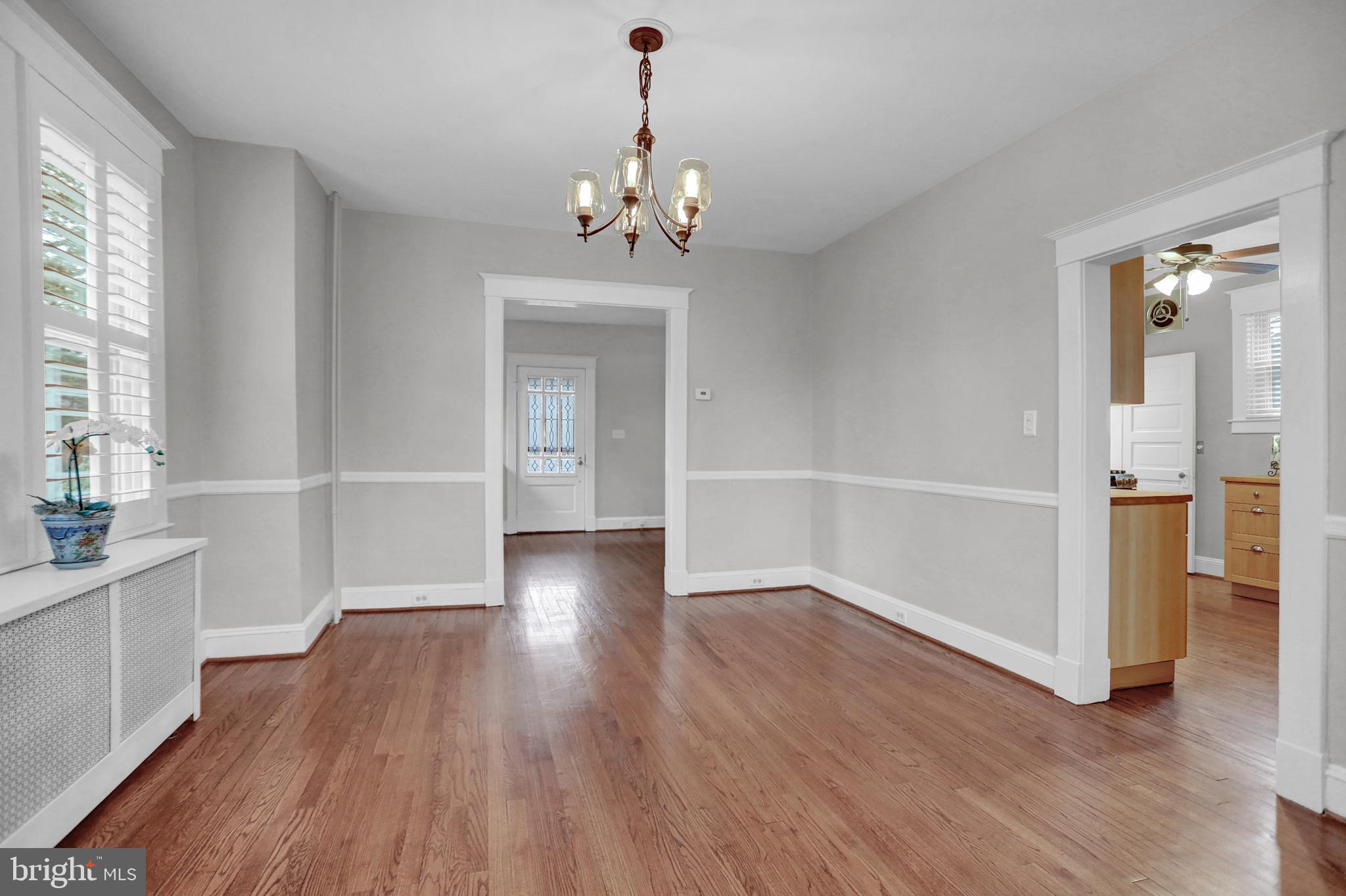 LAKE WALKER - Residential