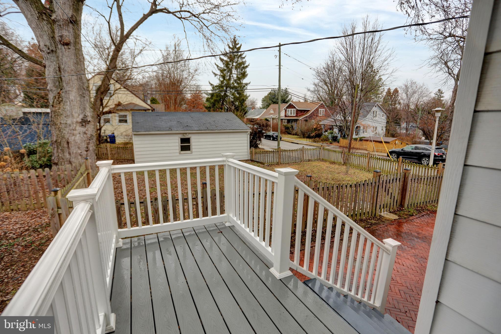 LAKE WALKER - Residential