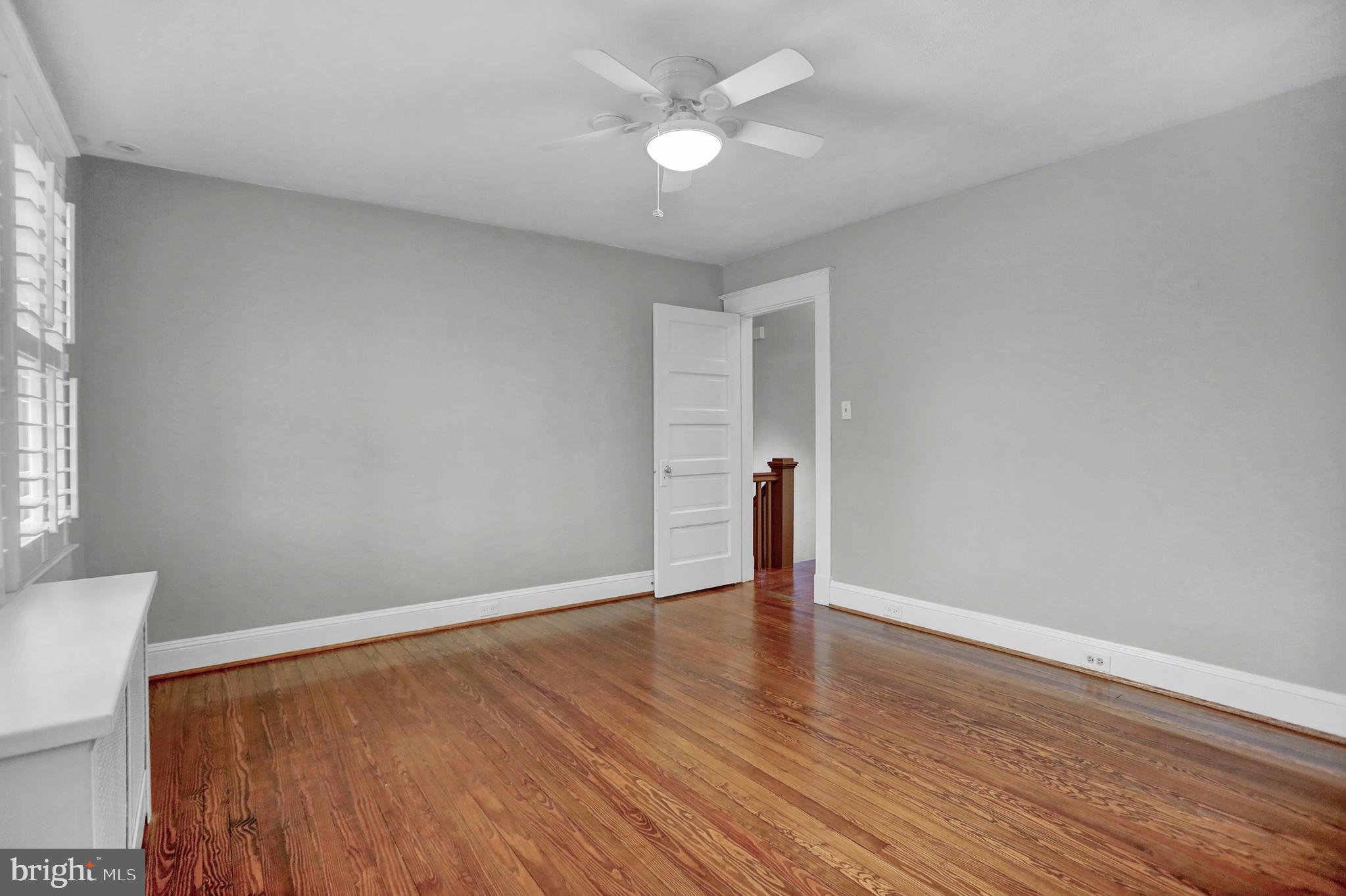 LAKE WALKER - Residential