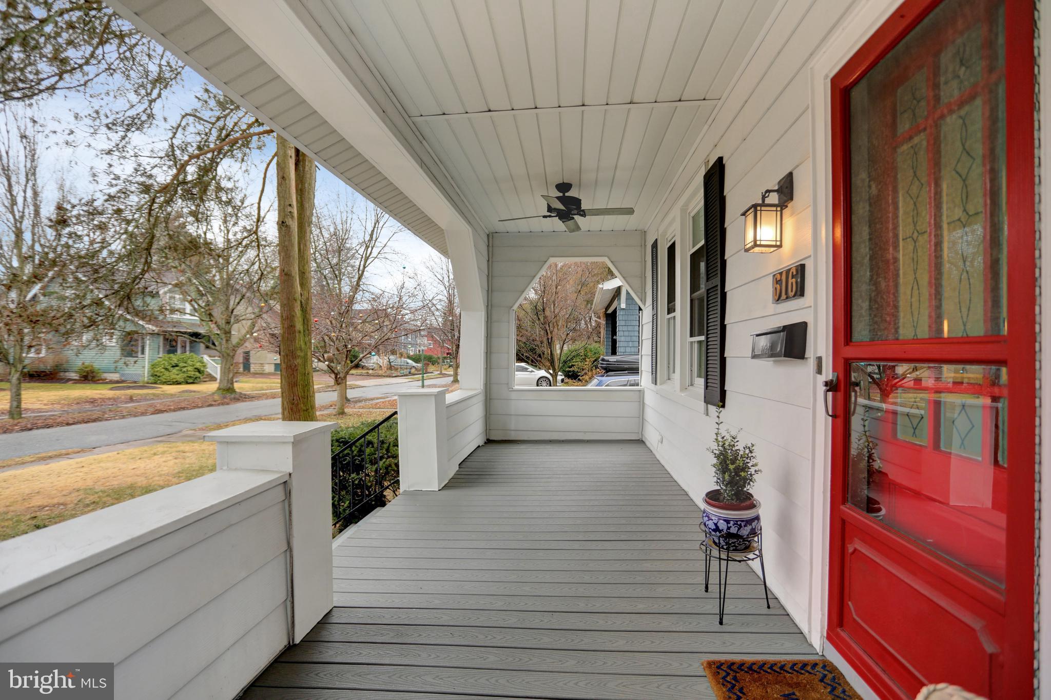 LAKE WALKER - Residential