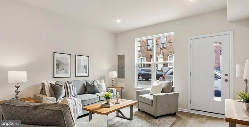 POINT BREEZE - Residential