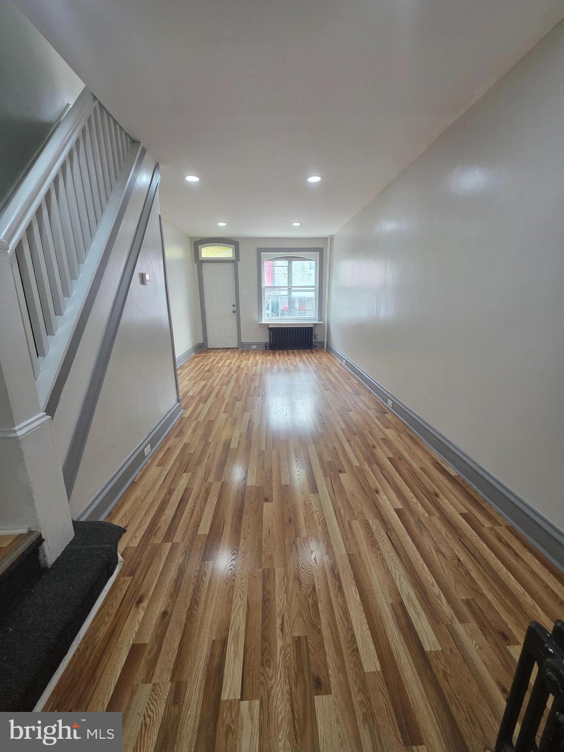 1121 DOUGLASS STREET