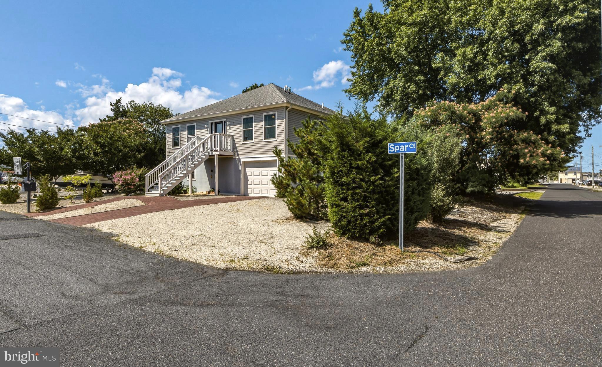 2 SPAR COURT