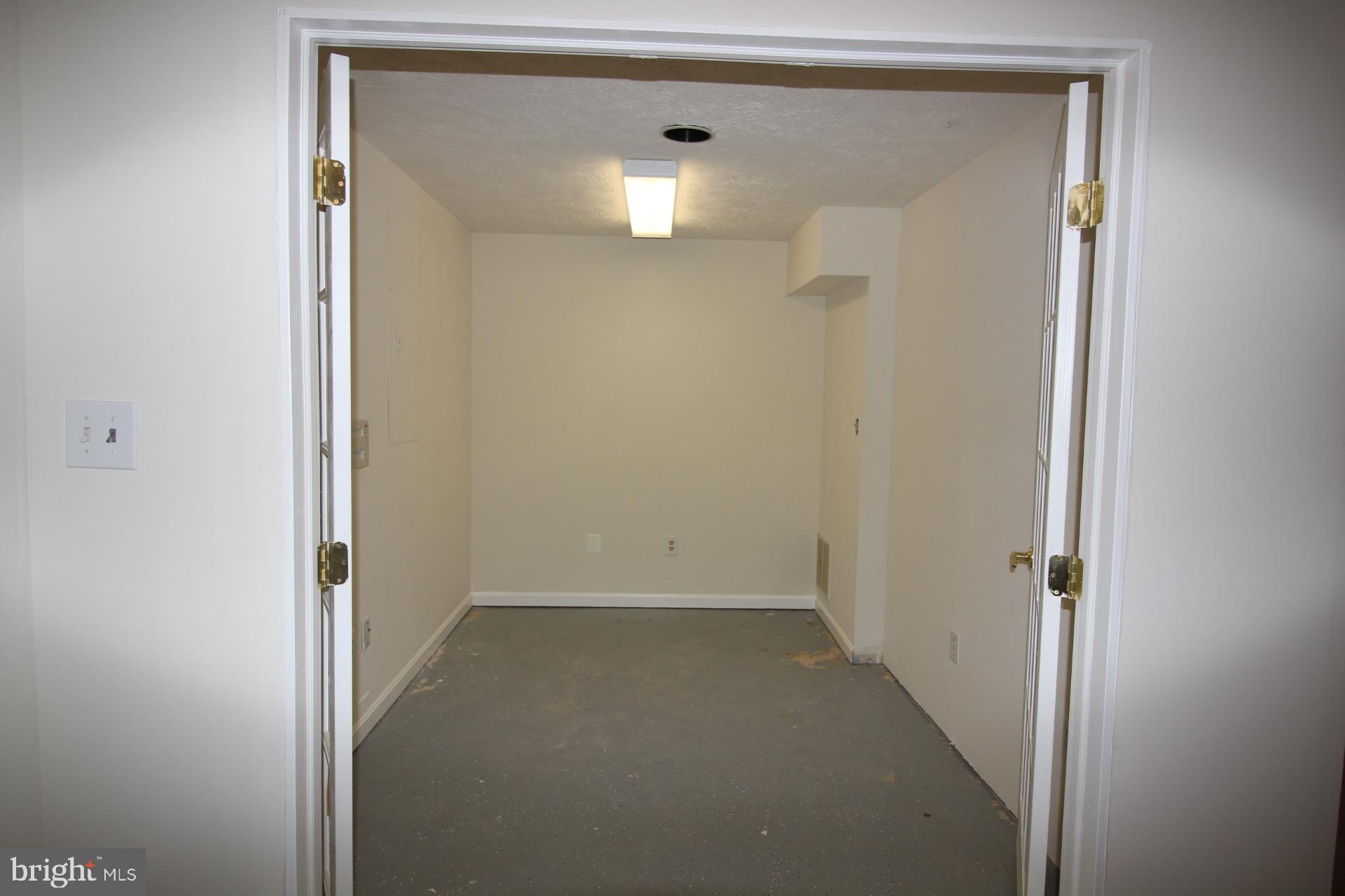 BELMONT STATION - Residential