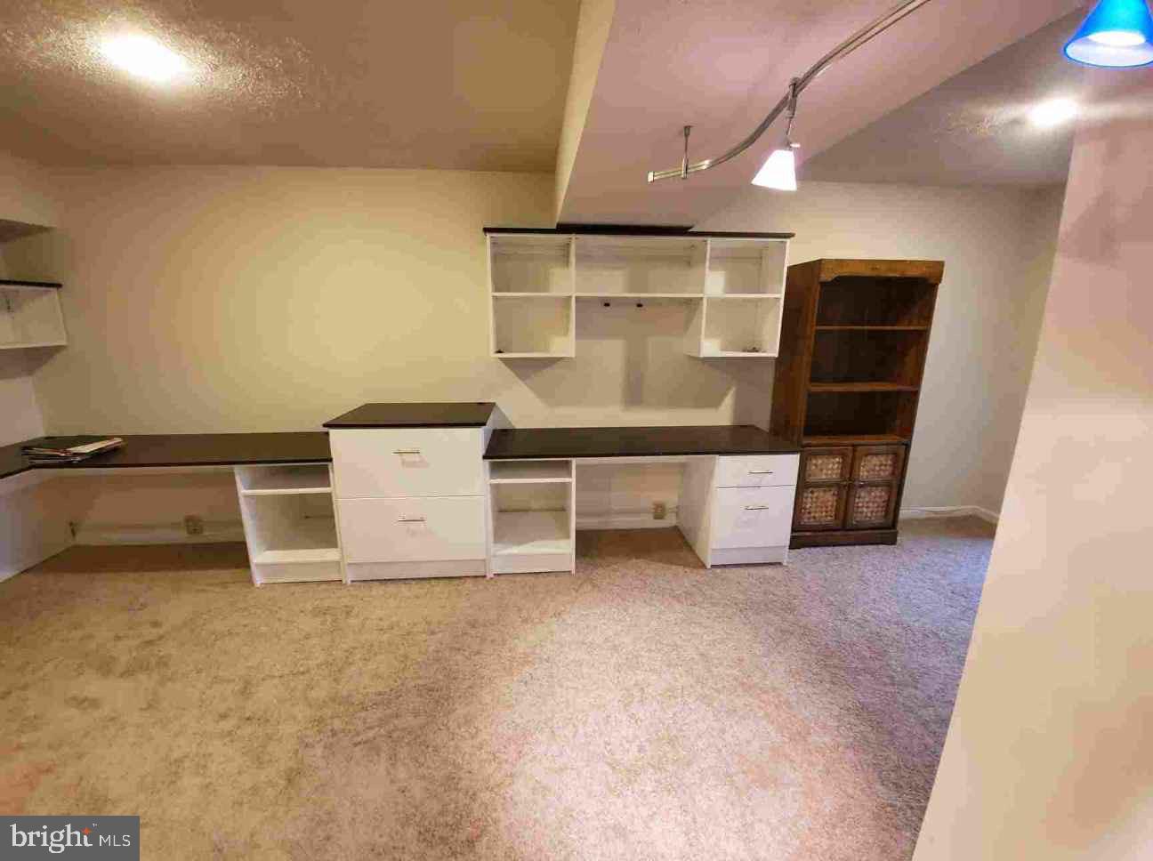 BELMONT STATION - Residential