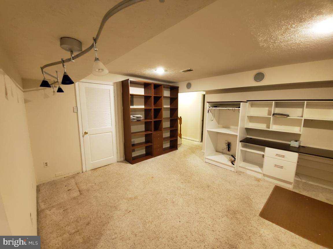 BELMONT STATION - Residential