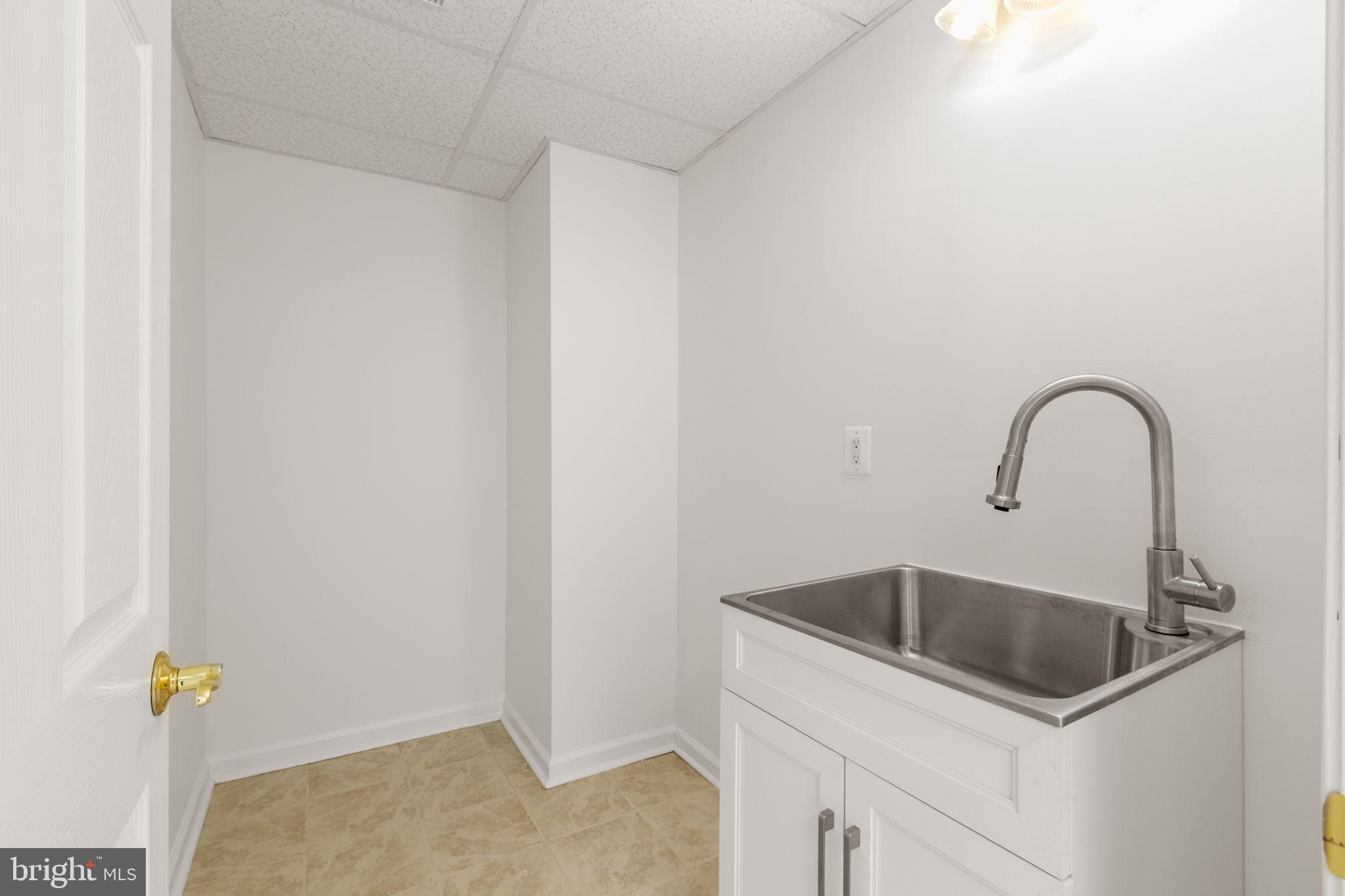 FALLS RUN - Residential