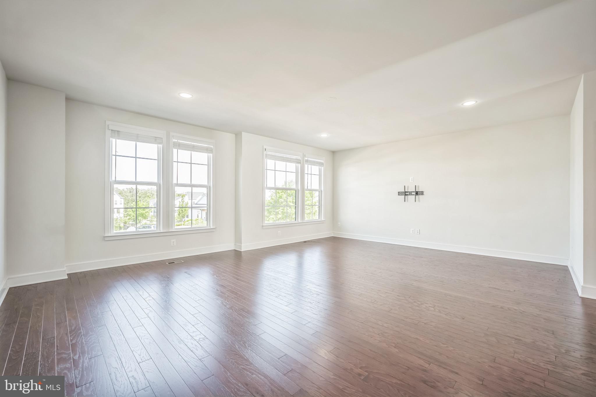 PROSPERITY PLAINS - Residential Lease