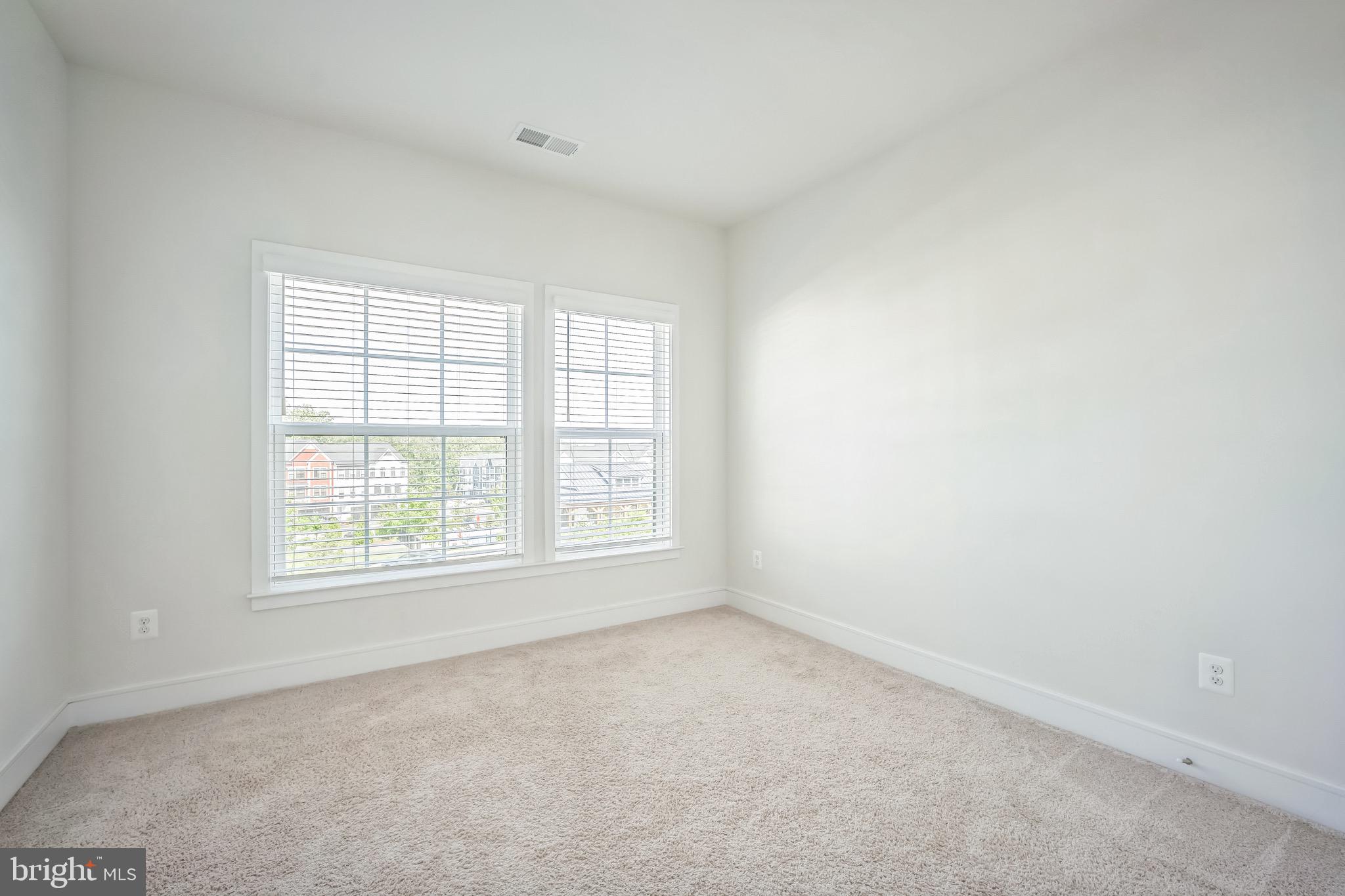 PROSPERITY PLAINS - Residential Lease