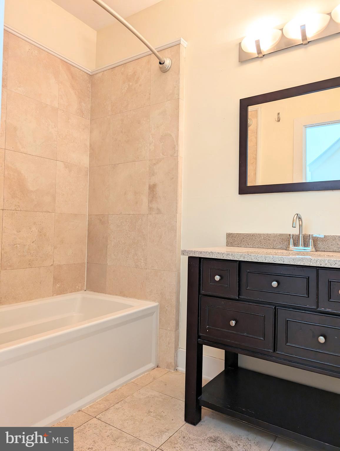 SPRING ARTS - Residential Lease