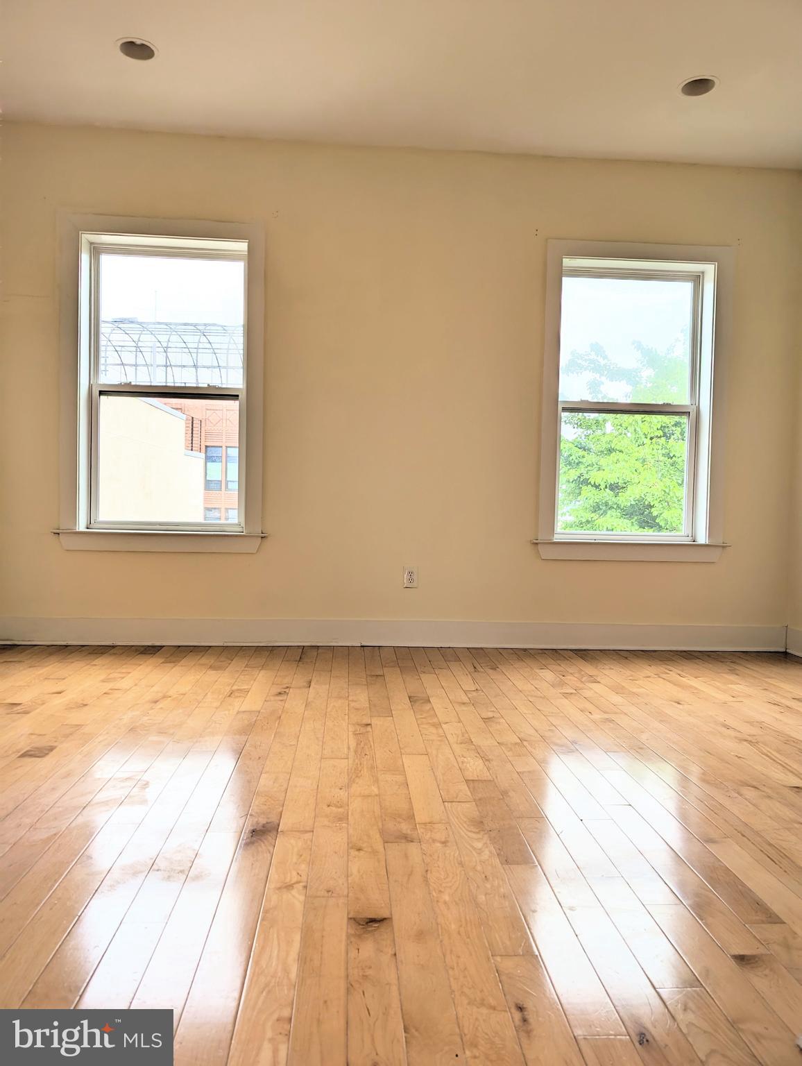 SPRING ARTS - Residential Lease