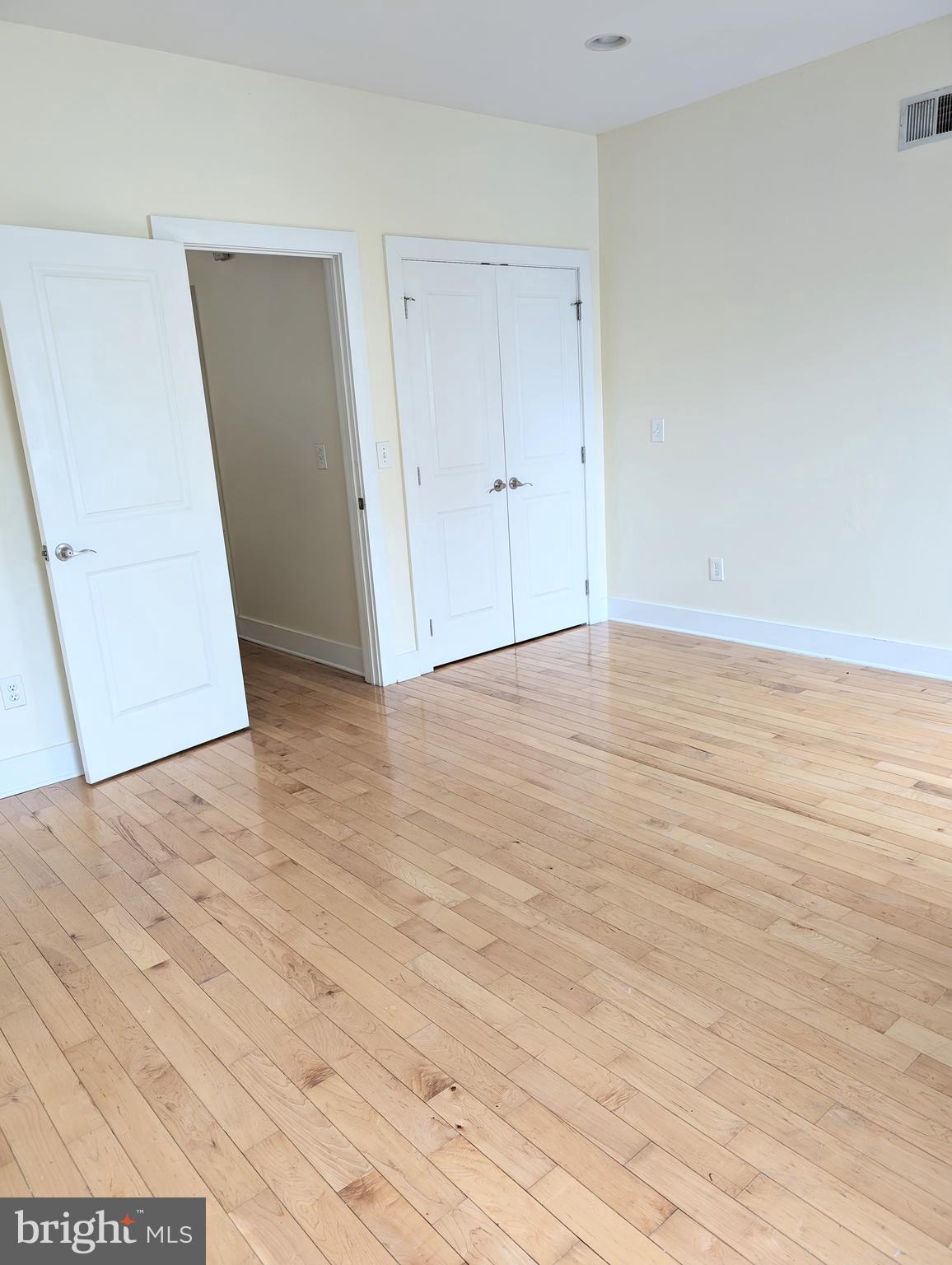 SPRING ARTS - Residential Lease