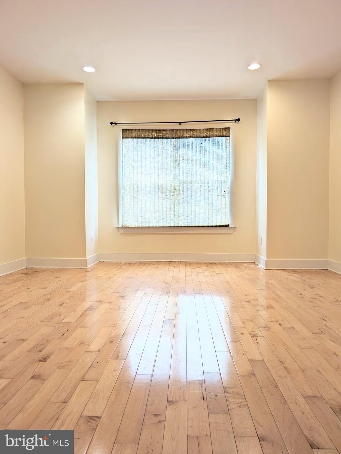 SPRING ARTS - Residential Lease