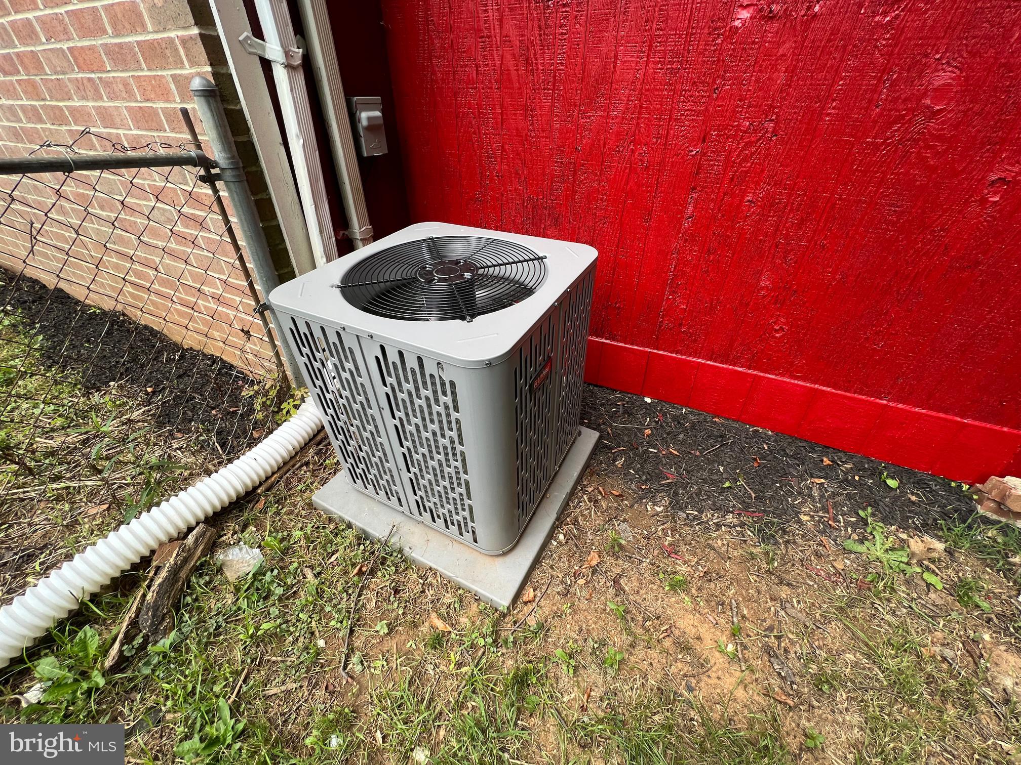 SPRINGBROOK - Residential