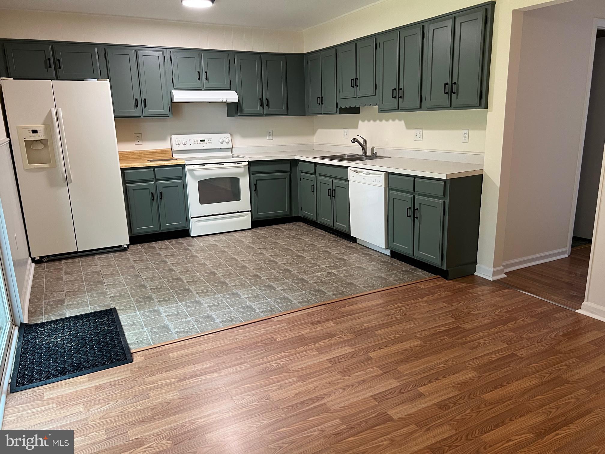 SPRINGBROOK - Residential