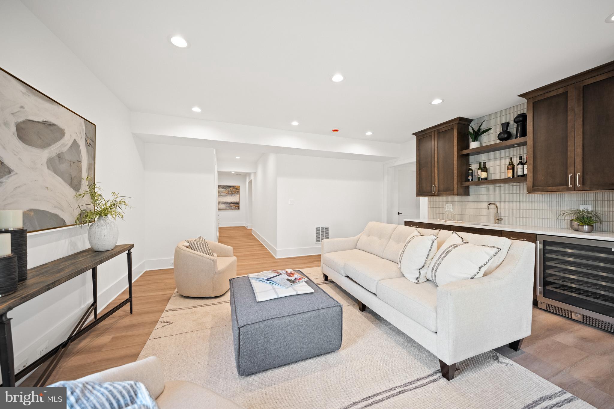 OAKCREST - Residential