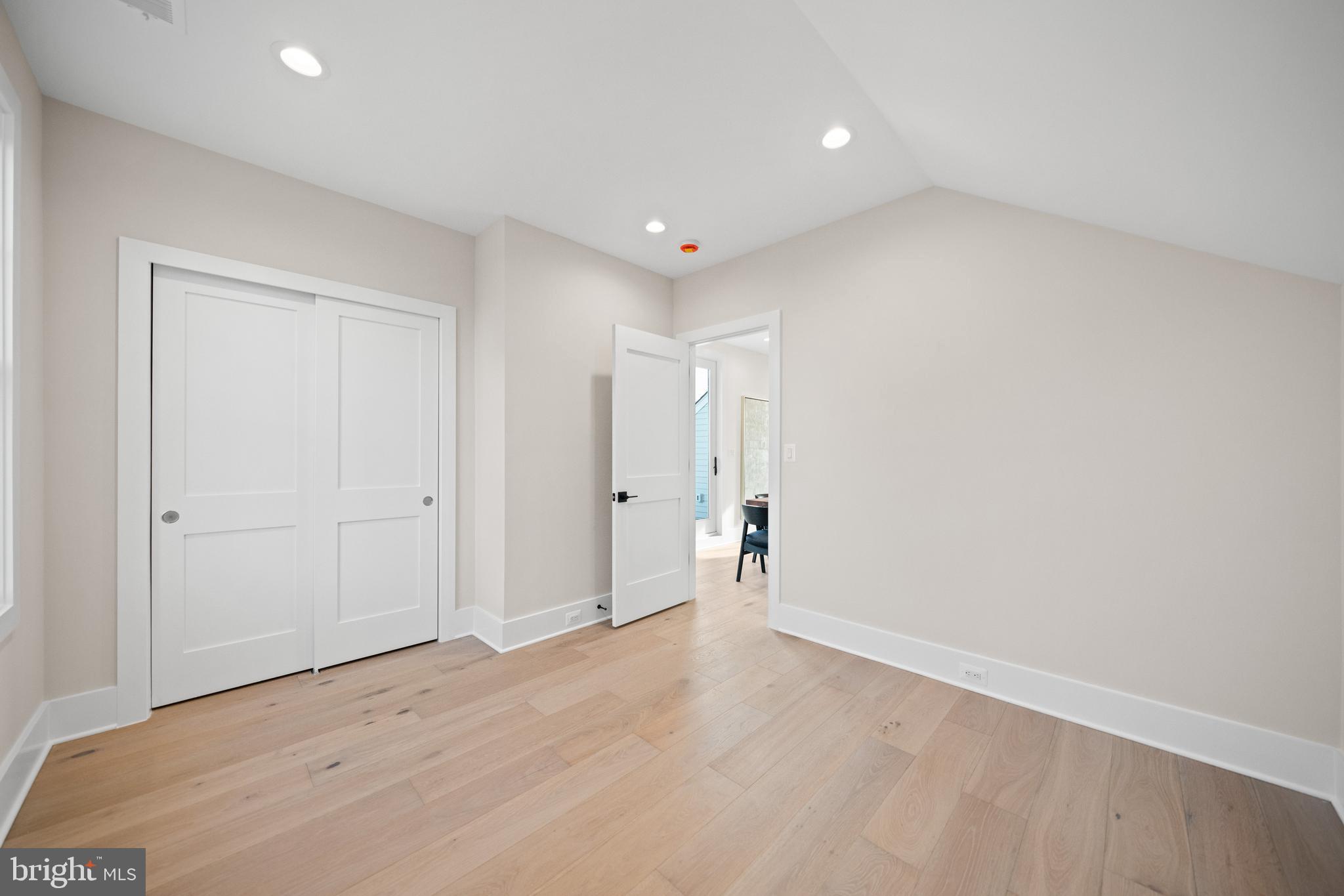 OAKCREST - Residential