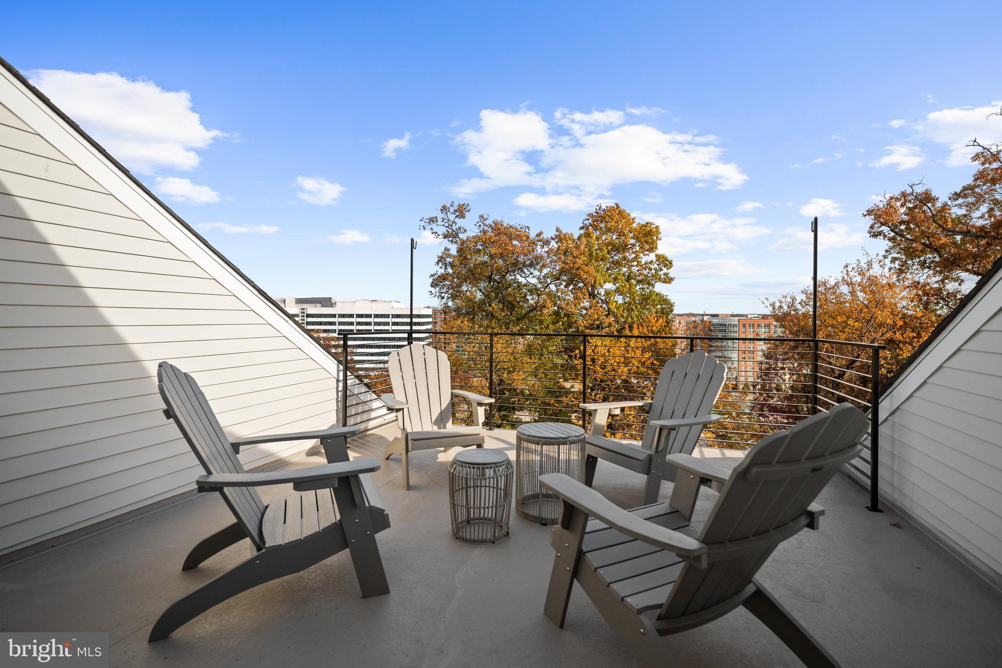 OAKCREST - Residential