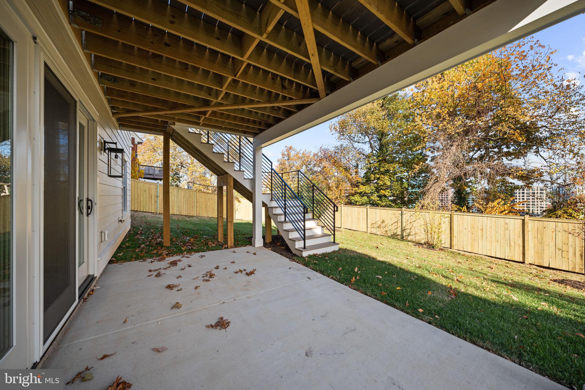 OAKCREST - Residential