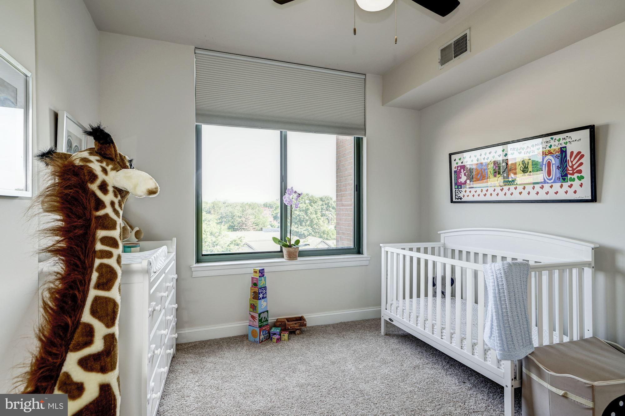 VIRGINIA SQUARE - Residential