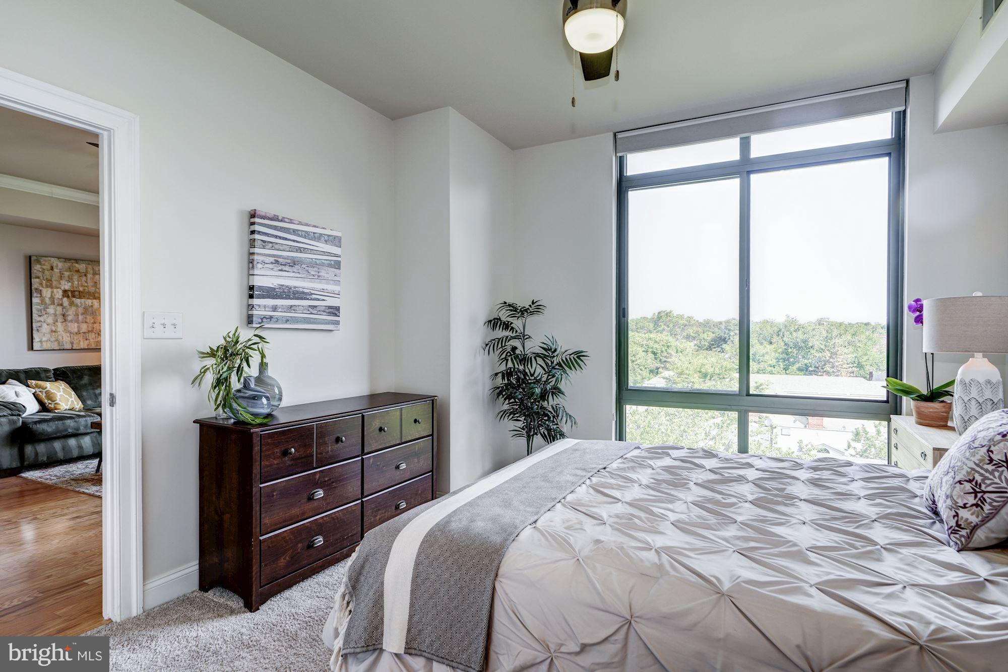 VIRGINIA SQUARE - Residential