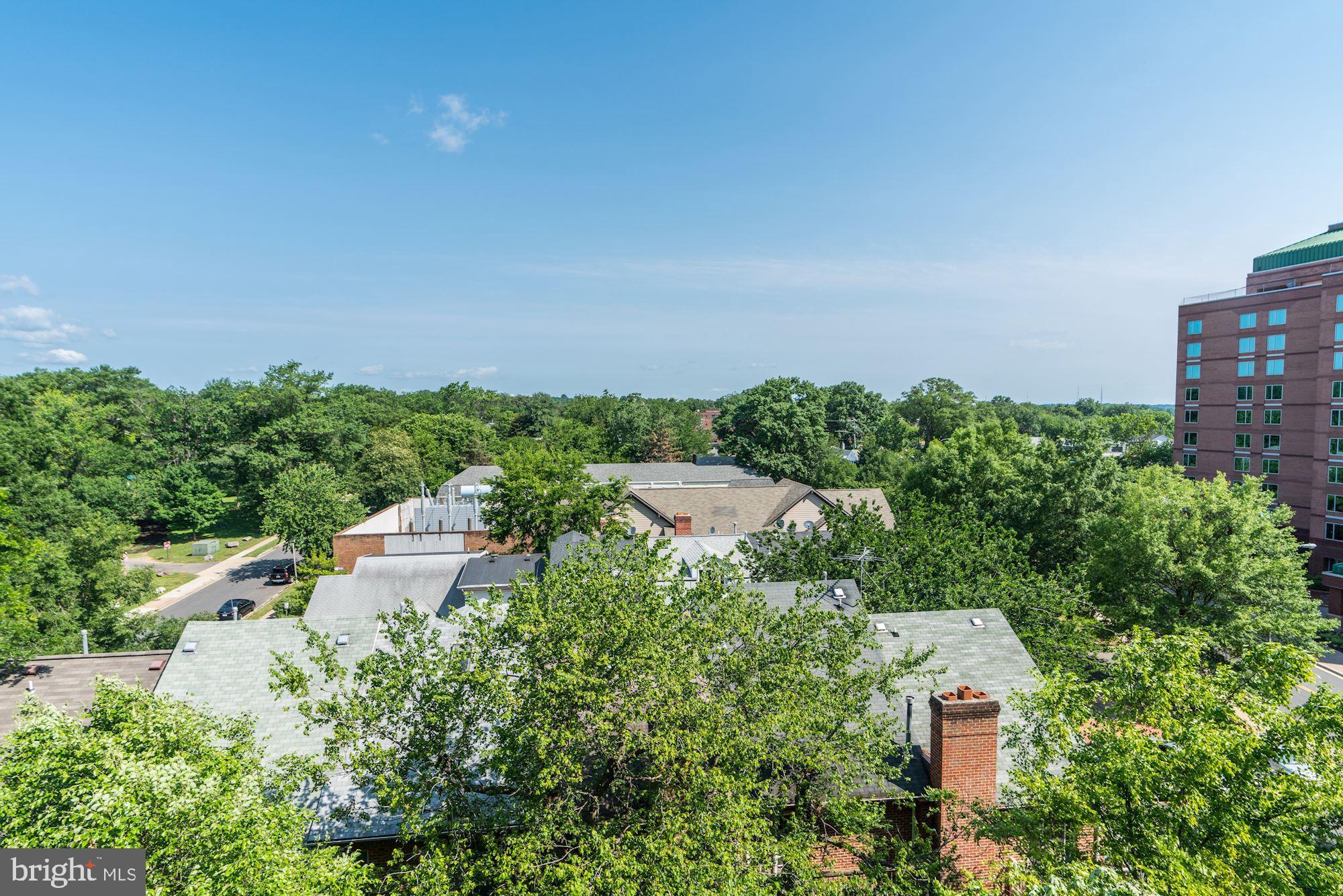 VIRGINIA SQUARE - Residential