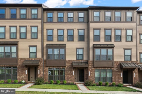 Townhouse For Rent - 1733 Dunnington Place<br/> DUMFRIES, VA 22026