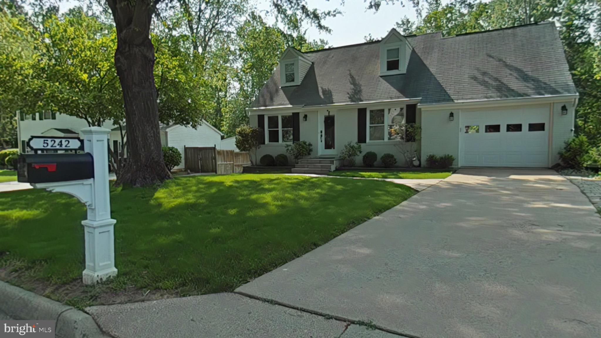 5242 SUDBERRY LANE