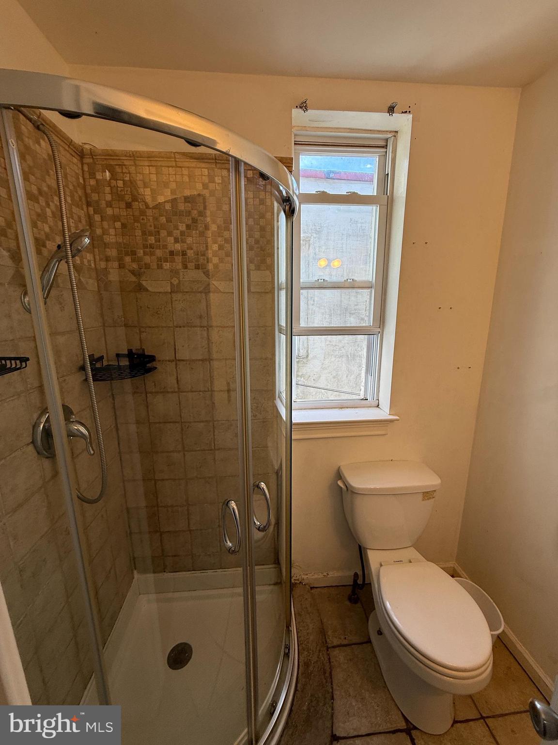 TEMPLE UNIVERSITY - Residential Lease