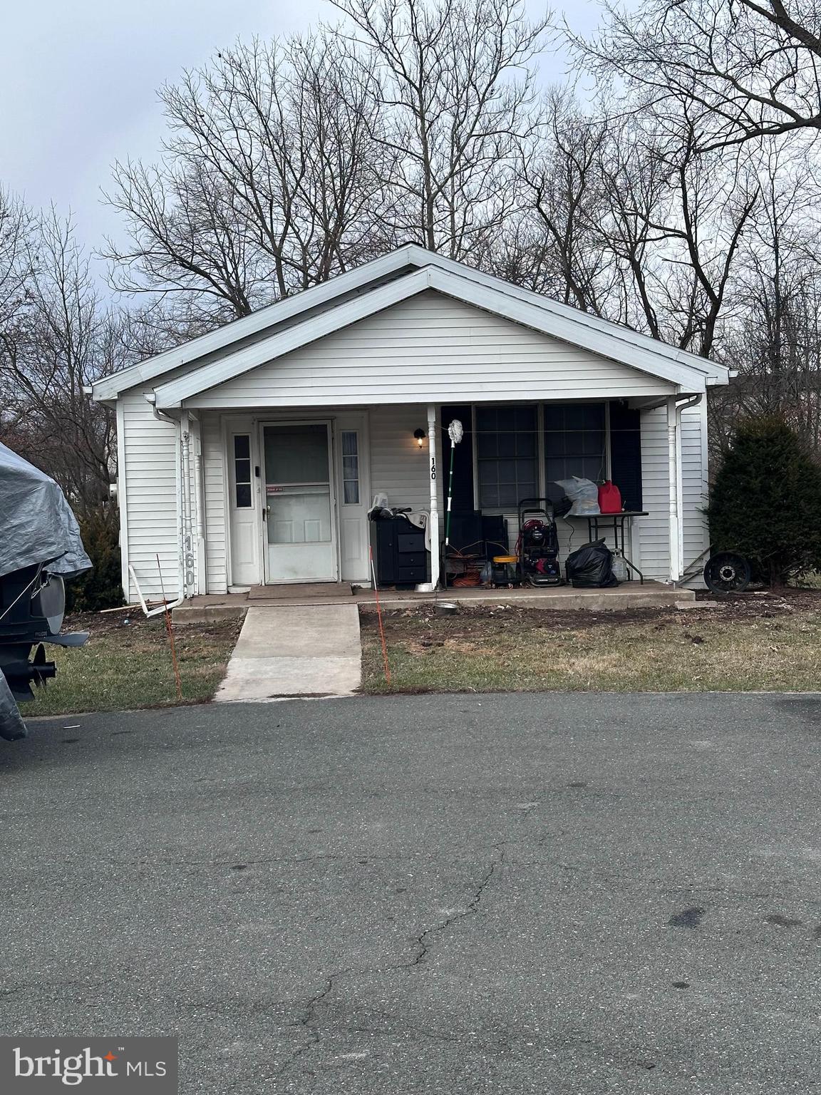 154 W MAPLE GROVE ROAD