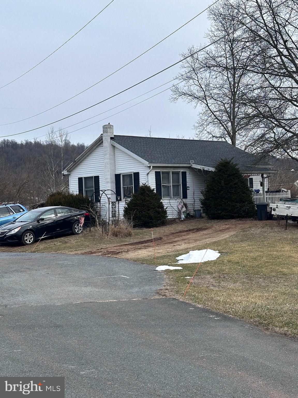 154 W MAPLE GROVE ROAD