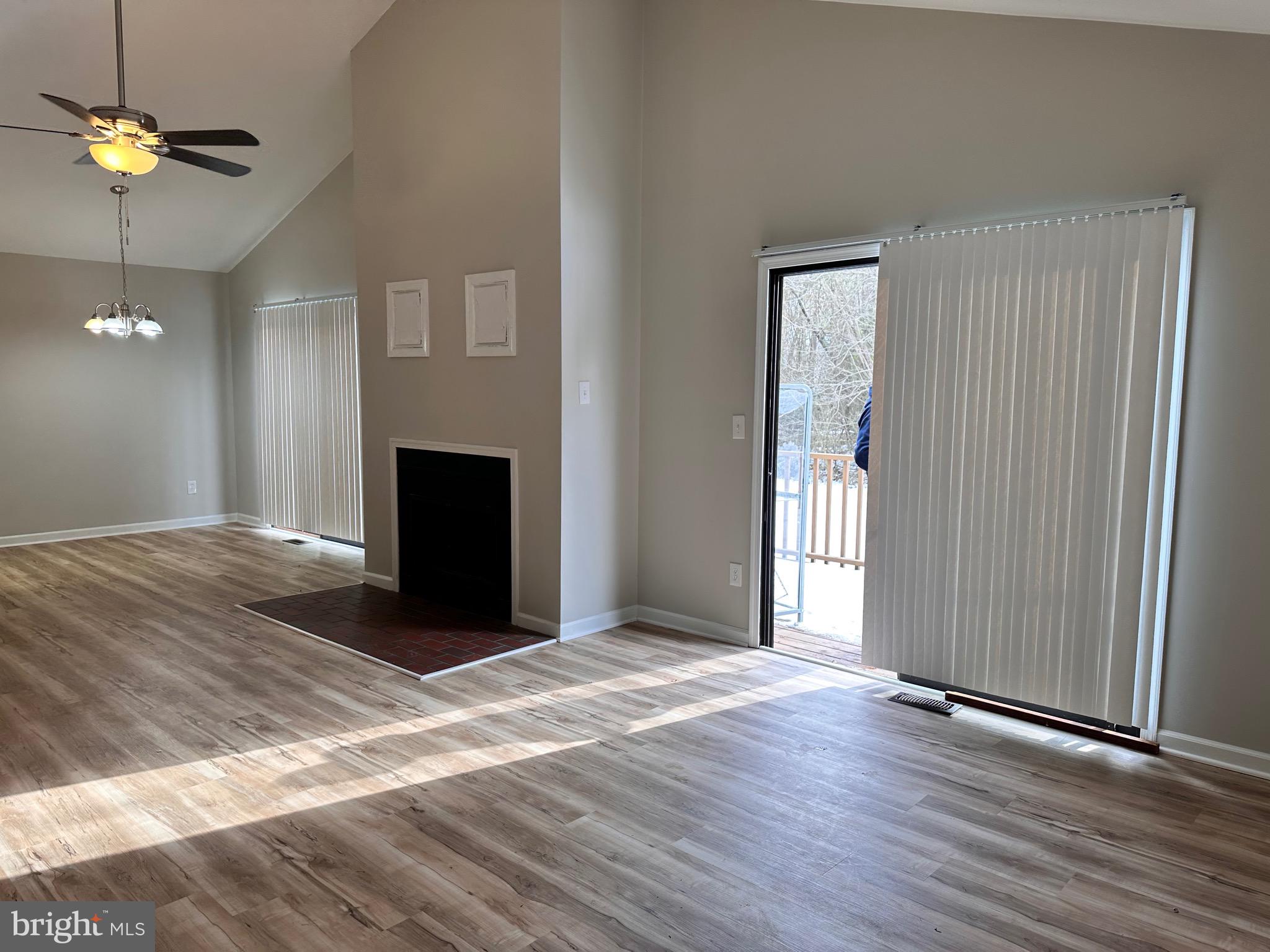 VERNON WOOD - Residential Lease