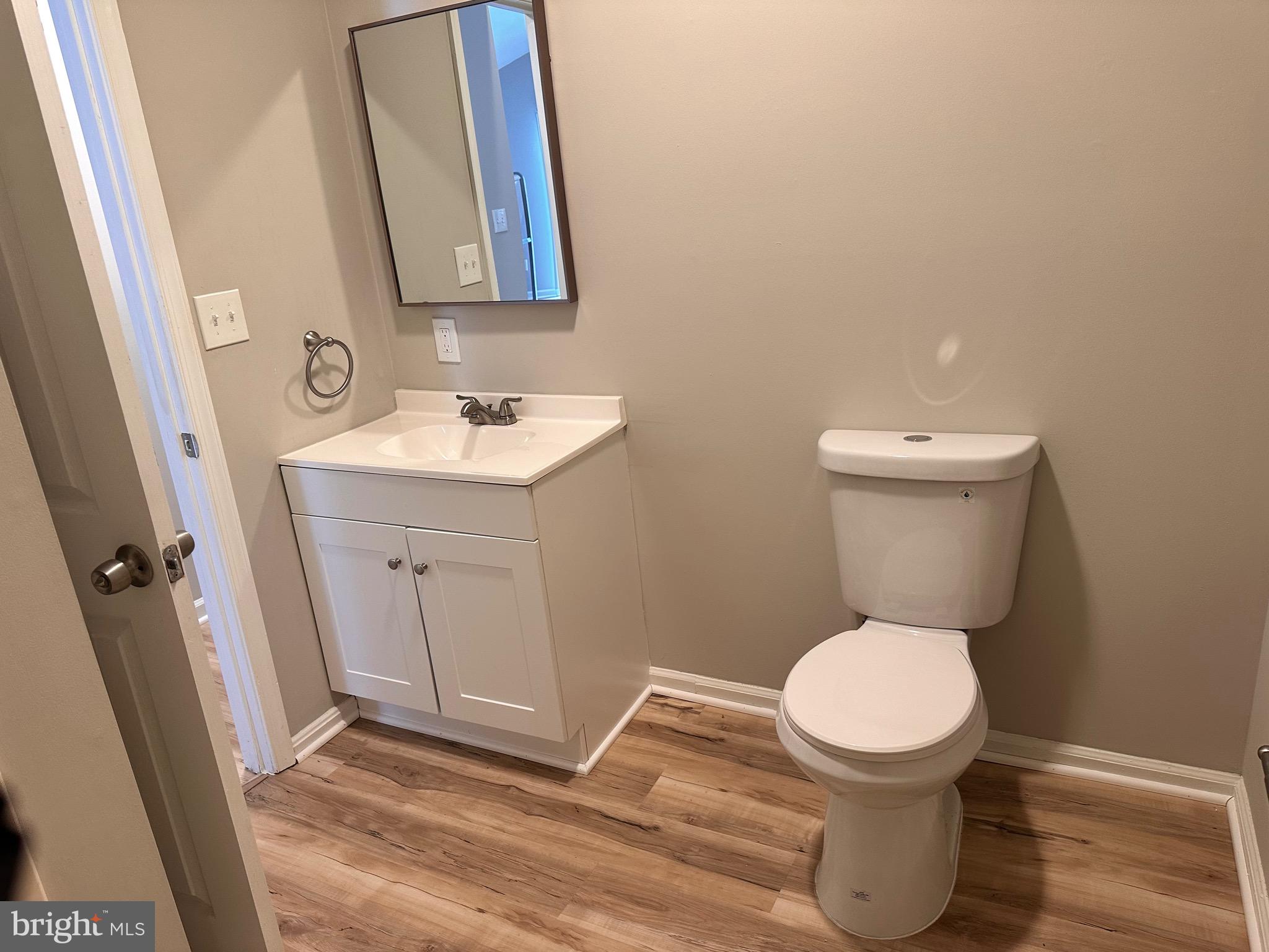 VERNON WOOD - Residential Lease