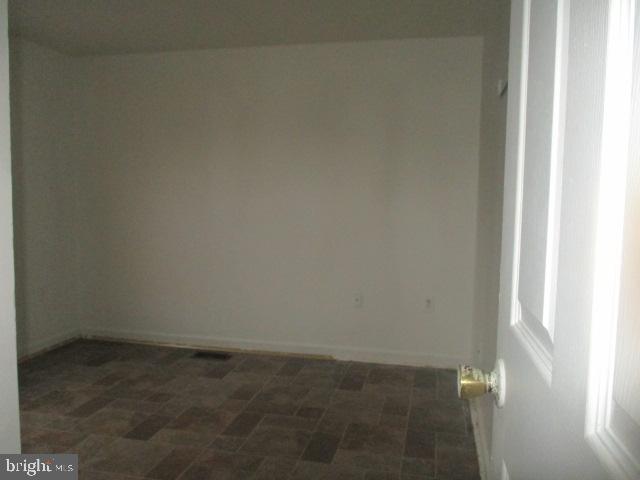 MIDDLE RIVER - Residential