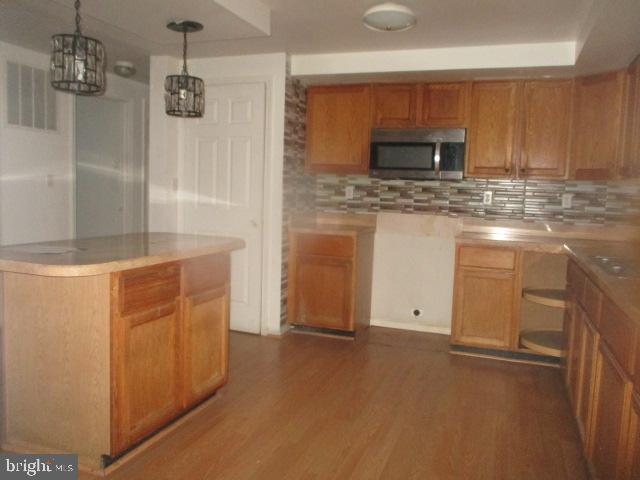 MIDDLE RIVER - Residential