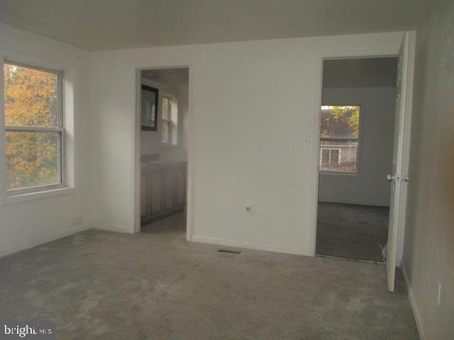 MIDDLE RIVER - Residential