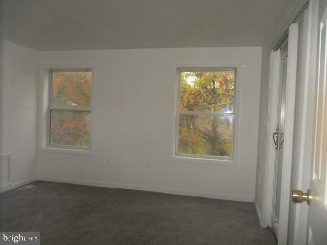 MIDDLE RIVER - Residential