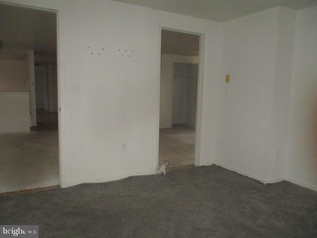 MIDDLE RIVER - Residential