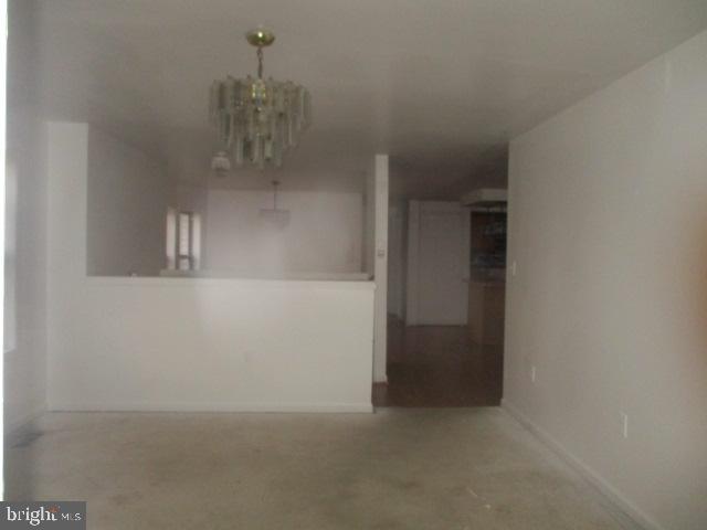 MIDDLE RIVER - Residential