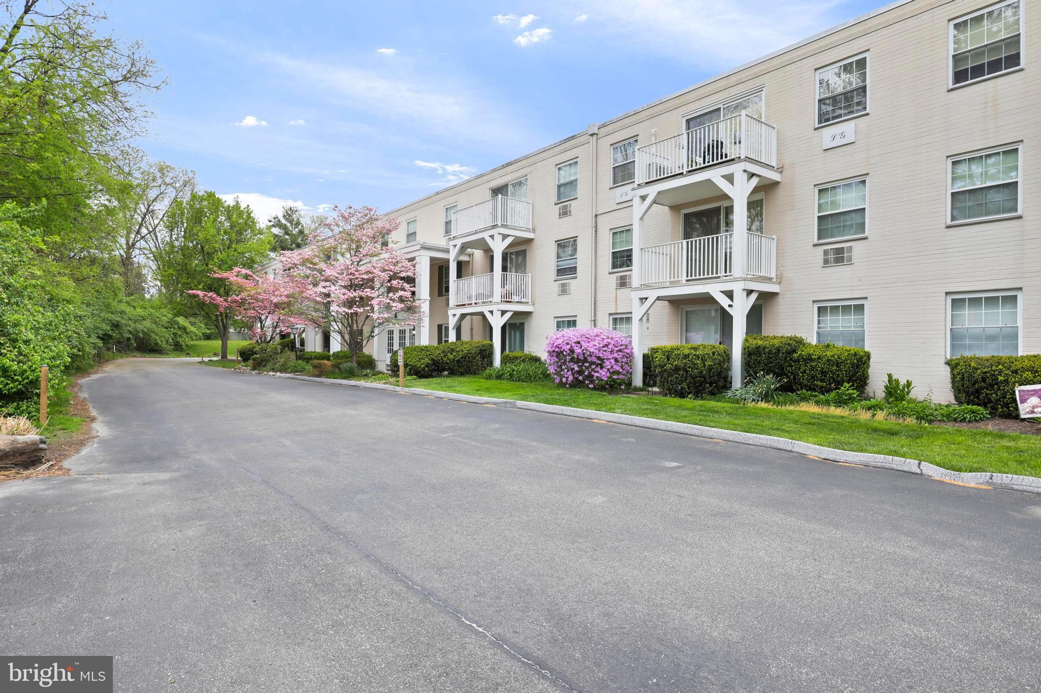 LAFAYETTE HILL - Residential